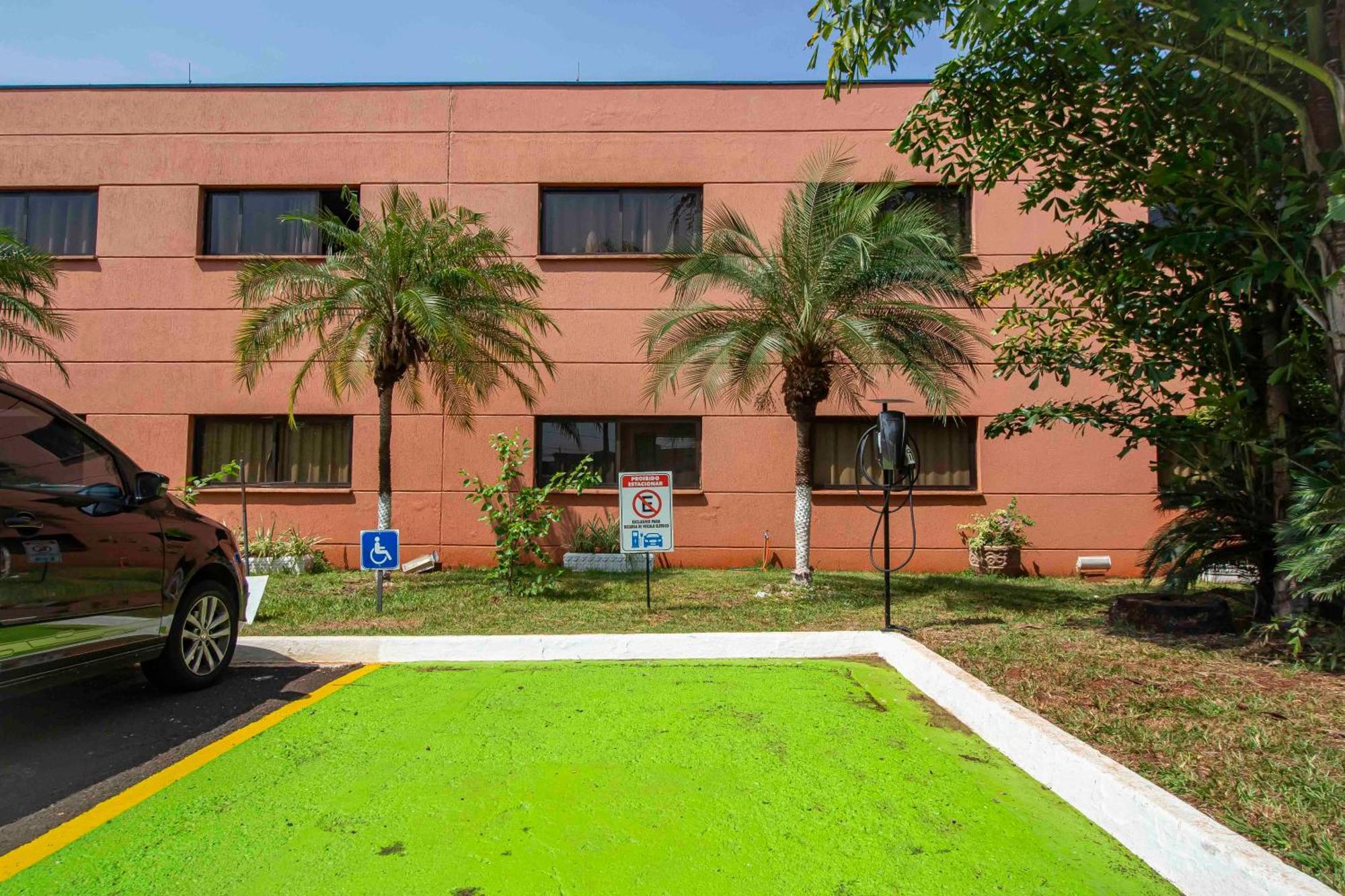 Hotel Golden Park Ribeirao Preto By Nacional Inn エクステリア 写真