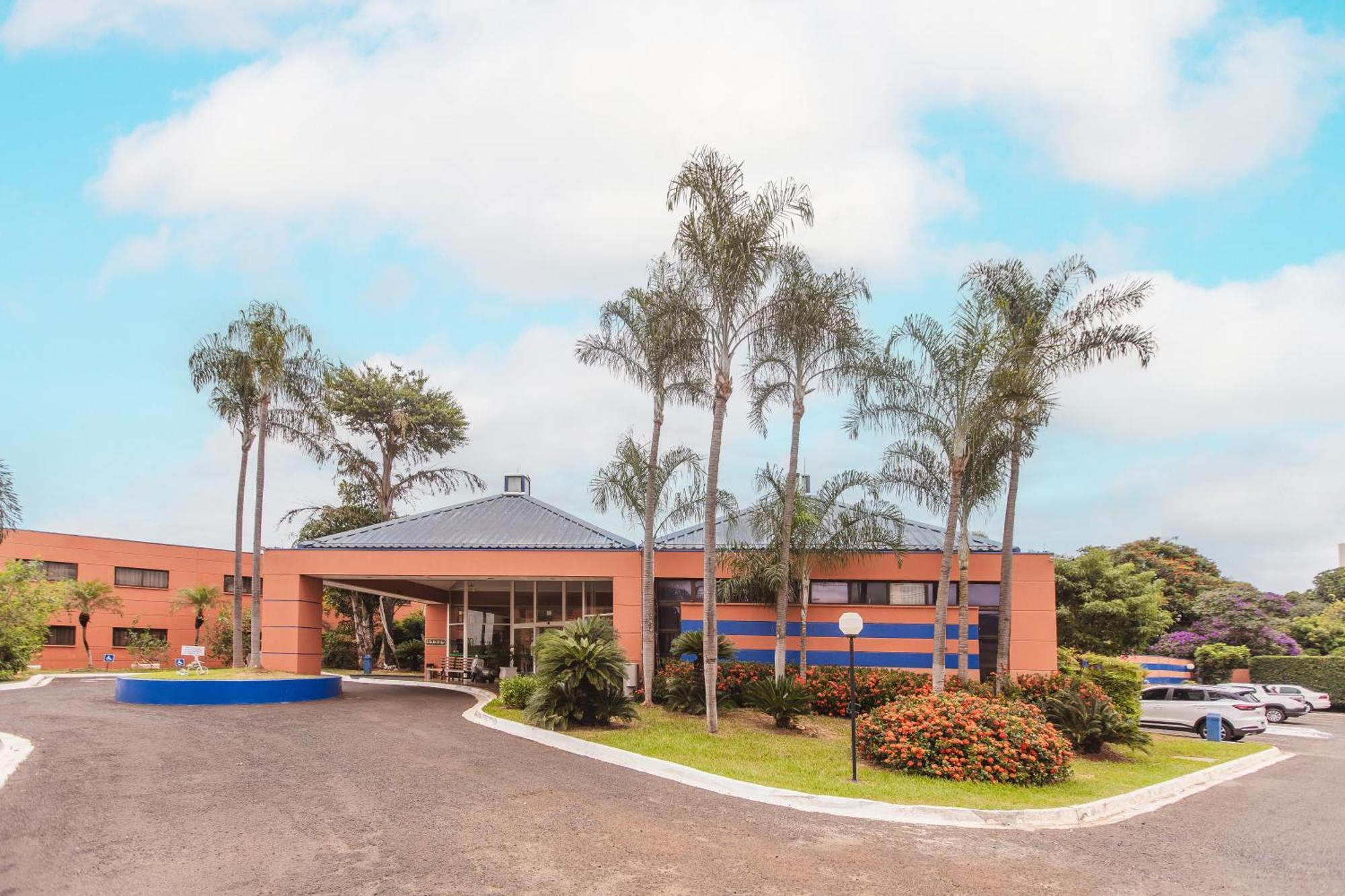 Hotel Golden Park Ribeirao Preto By Nacional Inn エクステリア 写真